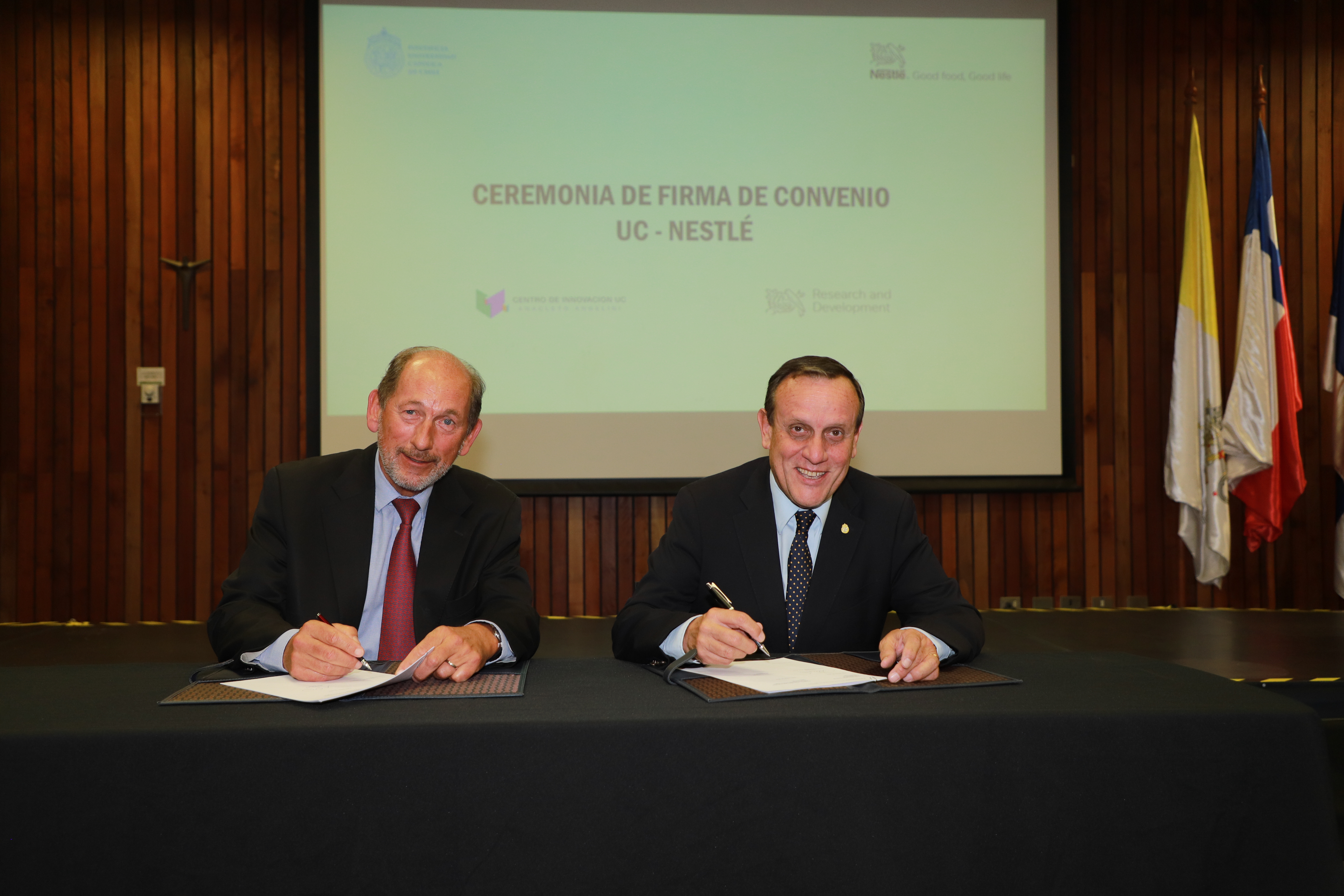 Nestlé Latam y Pontificia Universidad Católica de Chile firman importante convenio