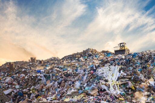 Acumulación de desechos y el cambio climático Acumulación de desechos y el cambio climático